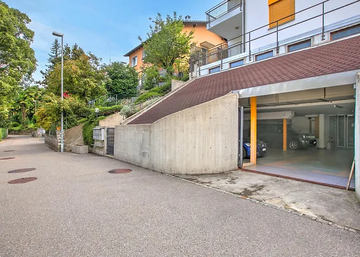 Casa Collina - Happy *