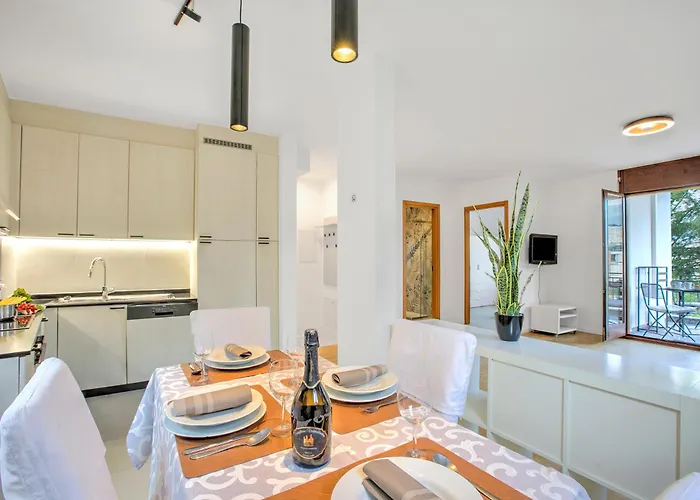 Casa Collina - Happy *